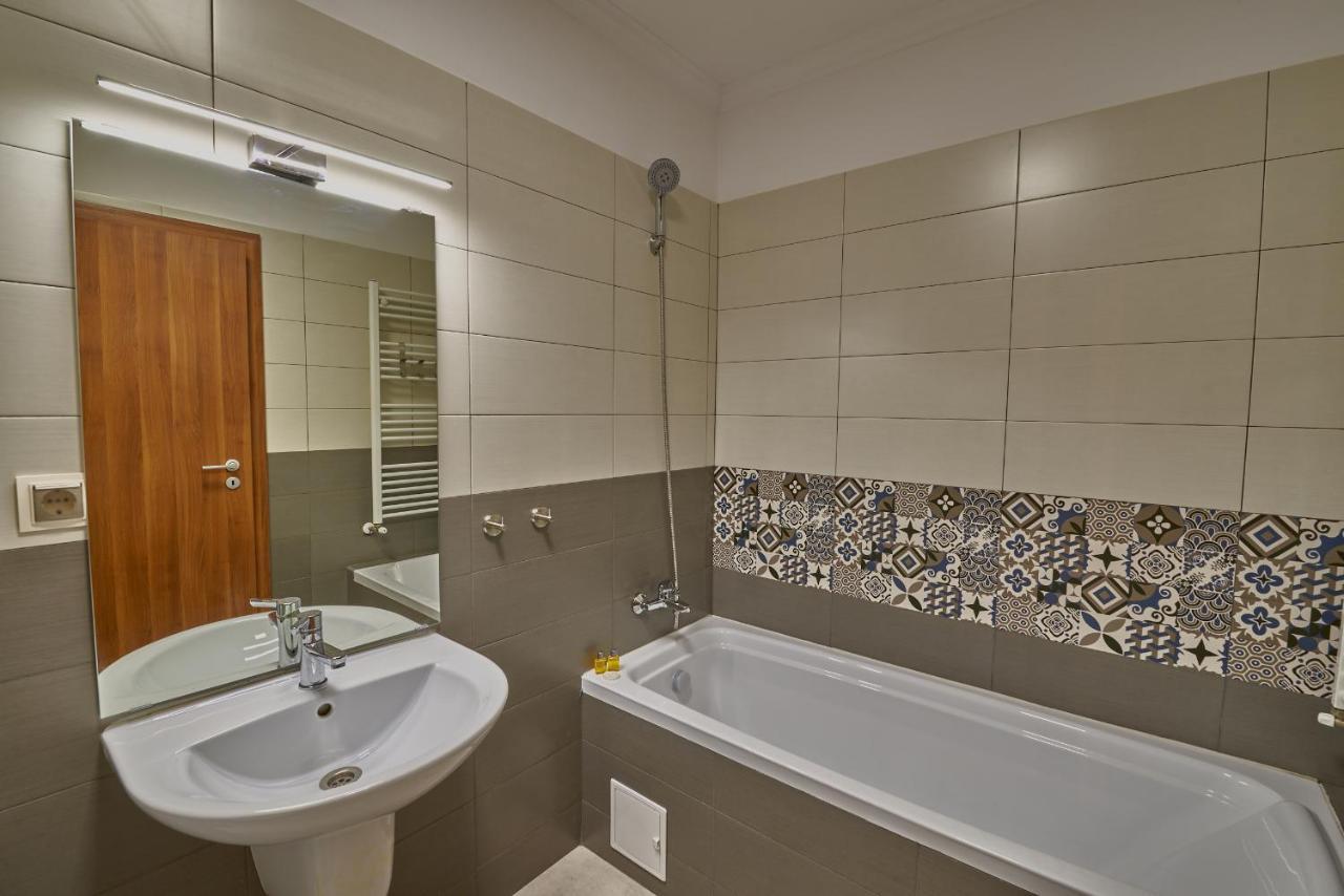 Stylish Place In The Heart Of Kolozsvár Kültér fotó